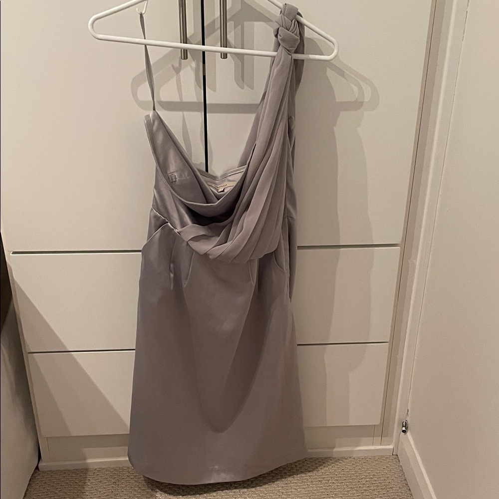 RW&CO. Chic One-Shoulder Silver Gray Dress